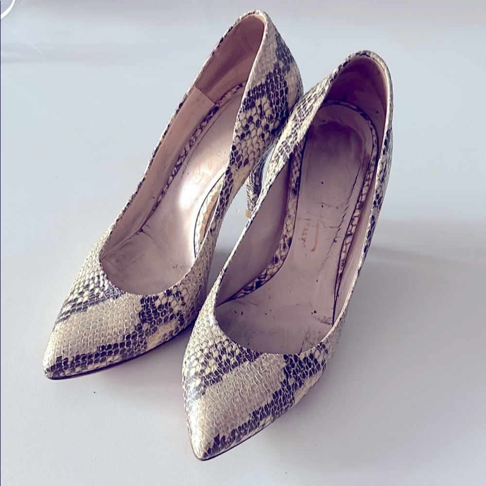 Tan and Black Stiletto Heels with Textured Design